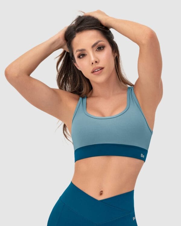 Sports top with athletic back with opening and tulle Leonisa Active by Silvy Araujo