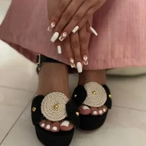 SEMI-PERMANENT NAILS